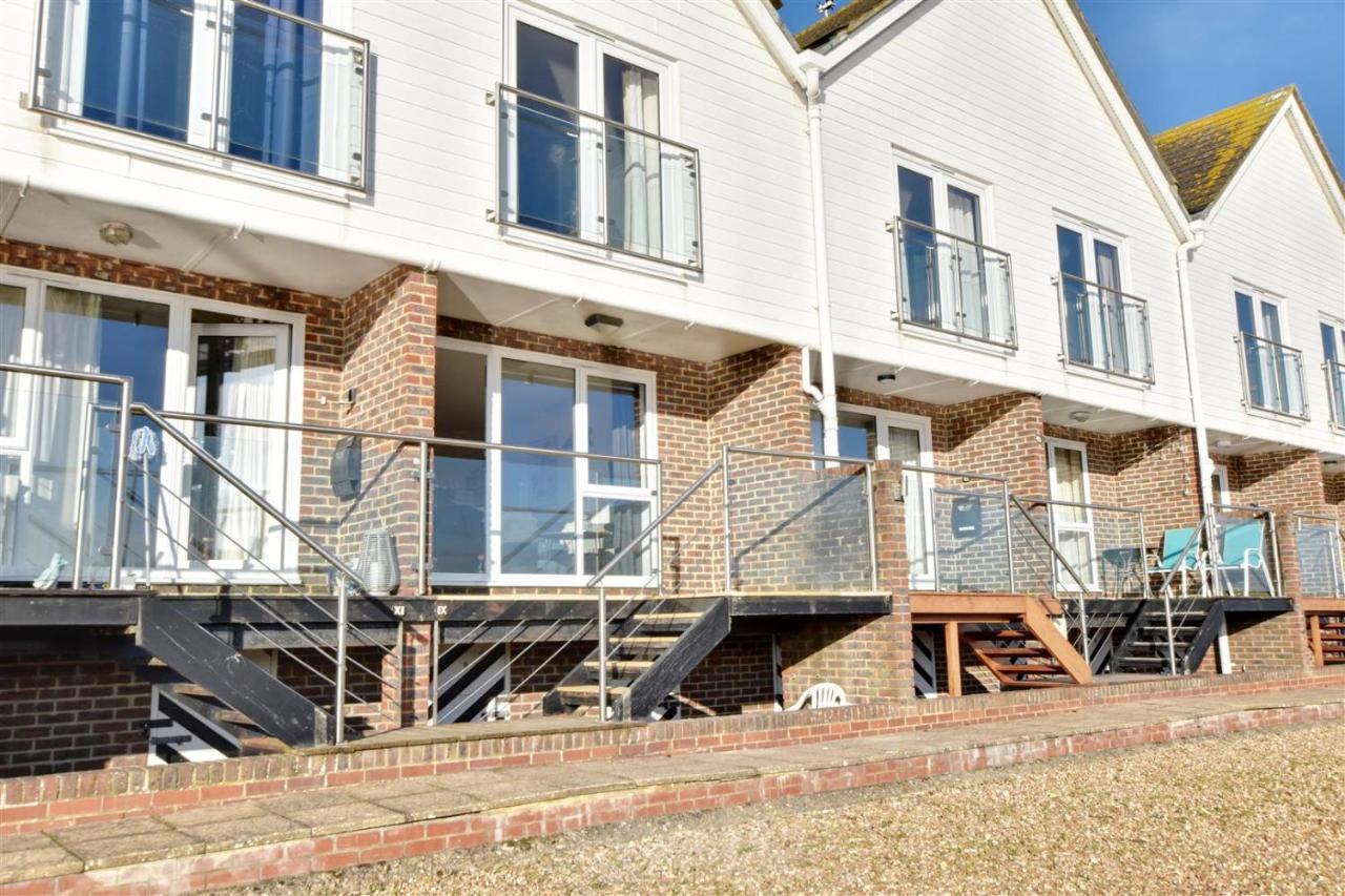 Nine The Boathouse Apartment Rye Exterior photo
